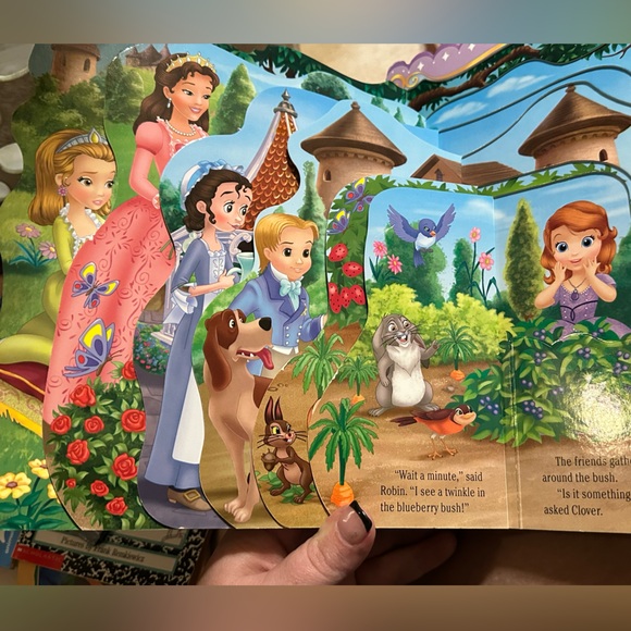 Sofia the first book - Picture 4 of 4